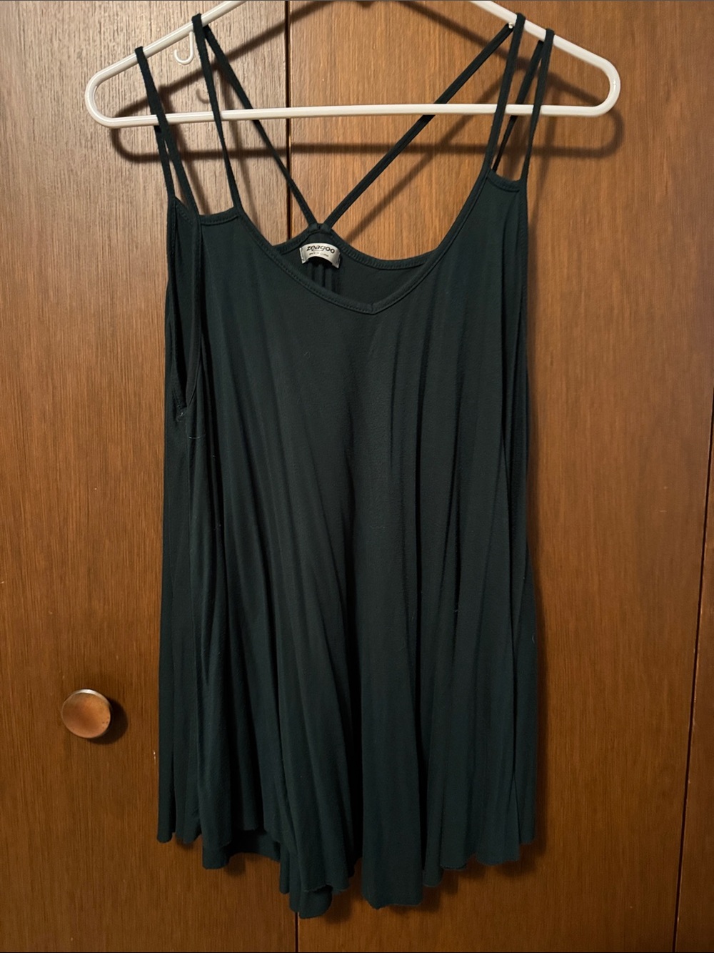 zeagoo Black Double-Strap Flowy Camisole